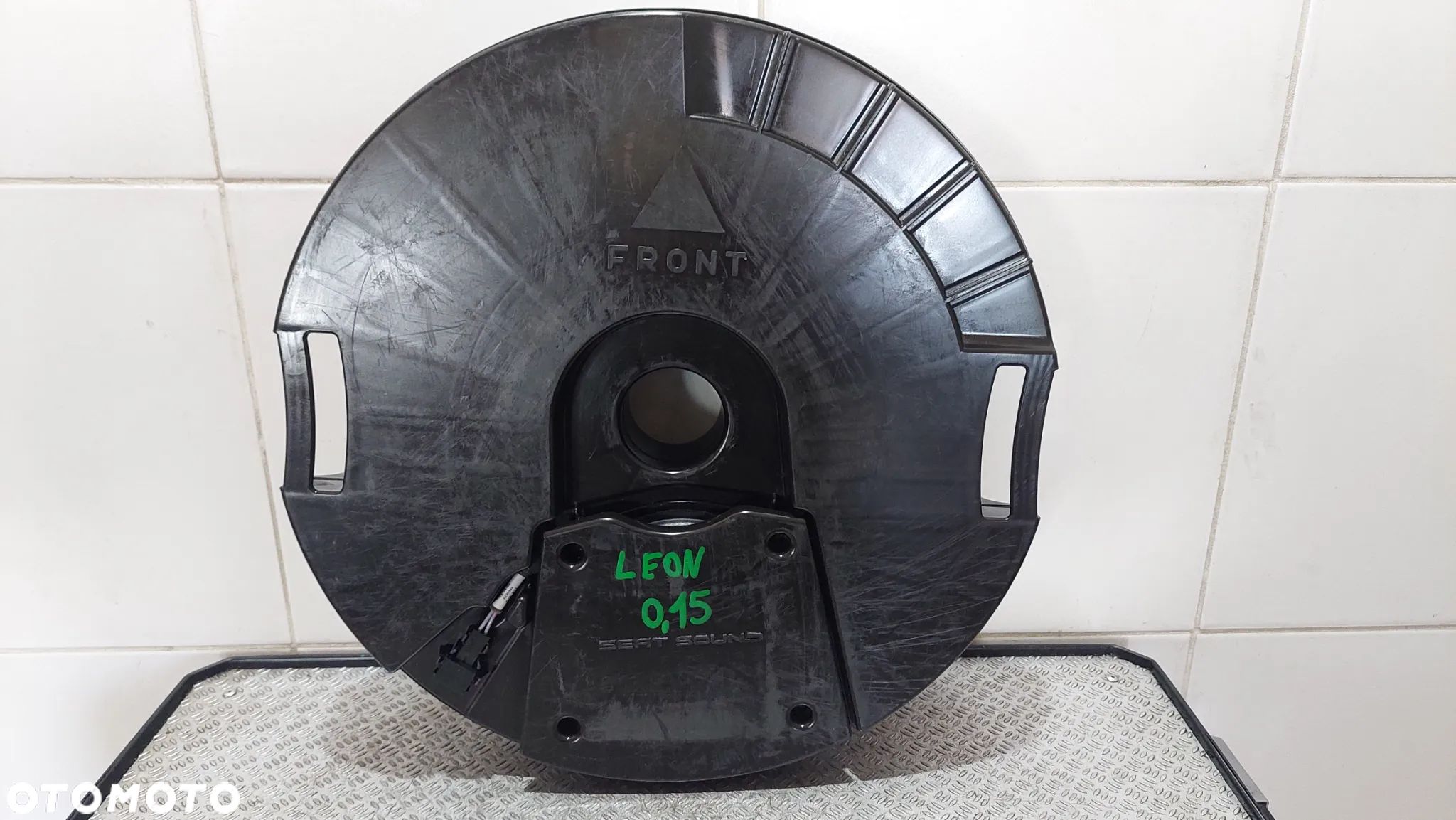 GŁOŚNIK SUBWOOFER SEAT LEON III KOMBI R2014 NR 5F0035382 - 1