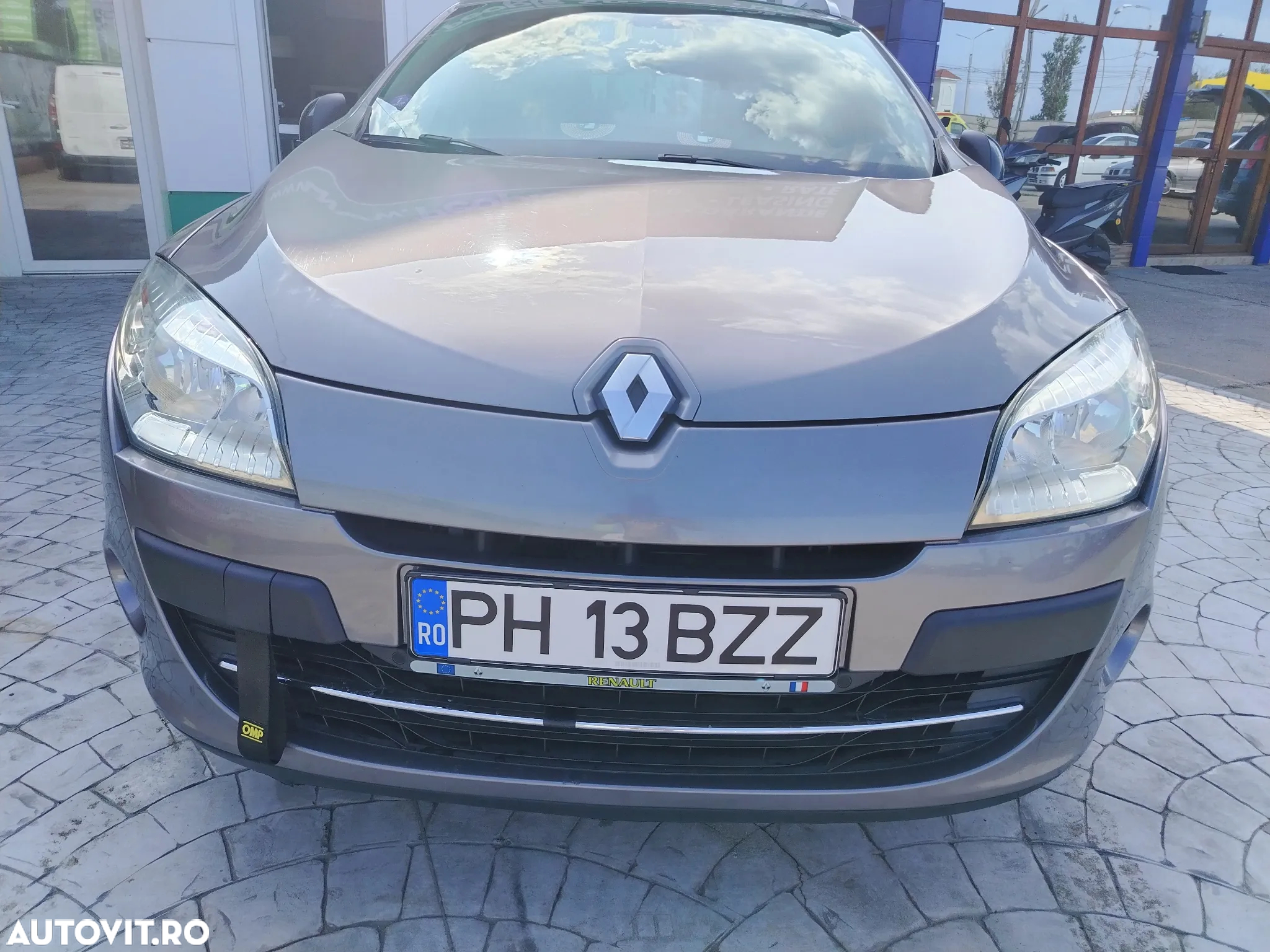 Renault Megane Grandtour TCe 130 Bose Edition - 14