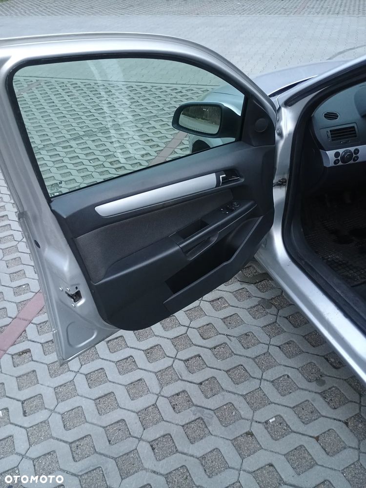 Opel Astra - 12