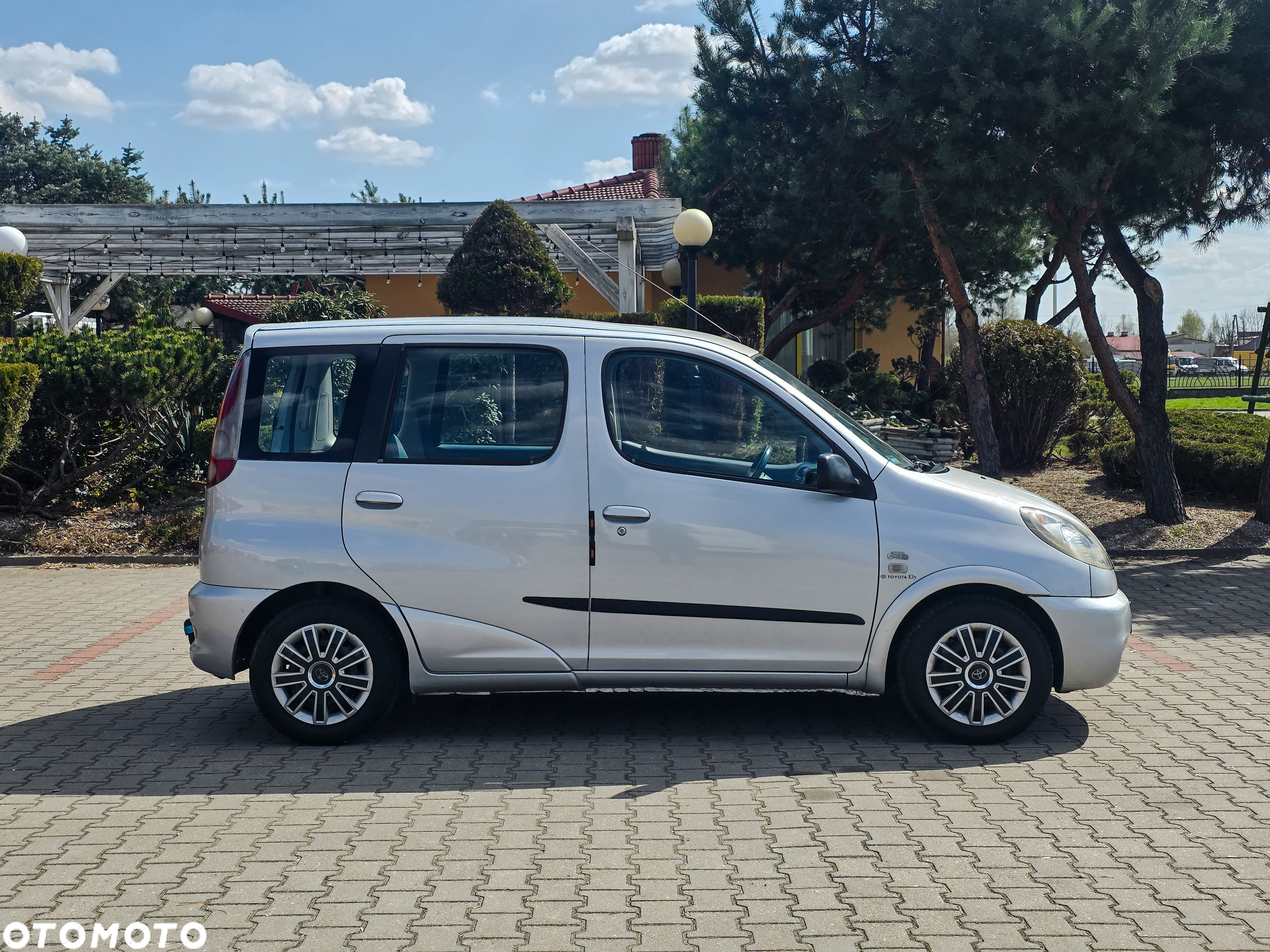 Toyota Yaris Verso 1.4 D-4D - 4