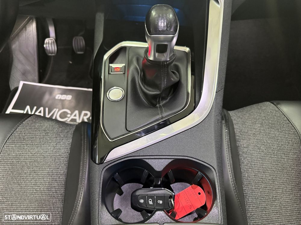 Peugeot 3008 PureTech 130 Stop & Start Allure - 26