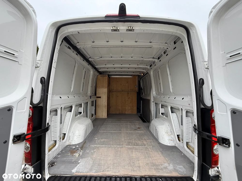 Volkswagen Crafter - 32