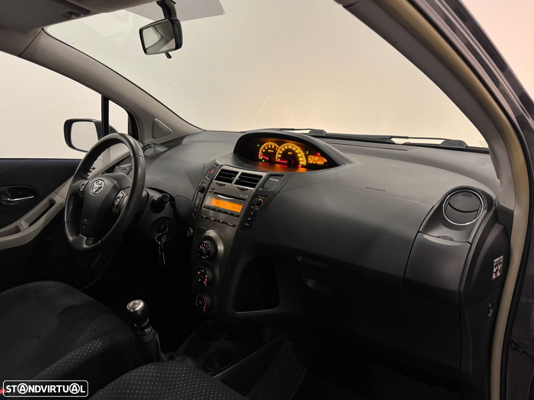 Toyota Yaris - 27