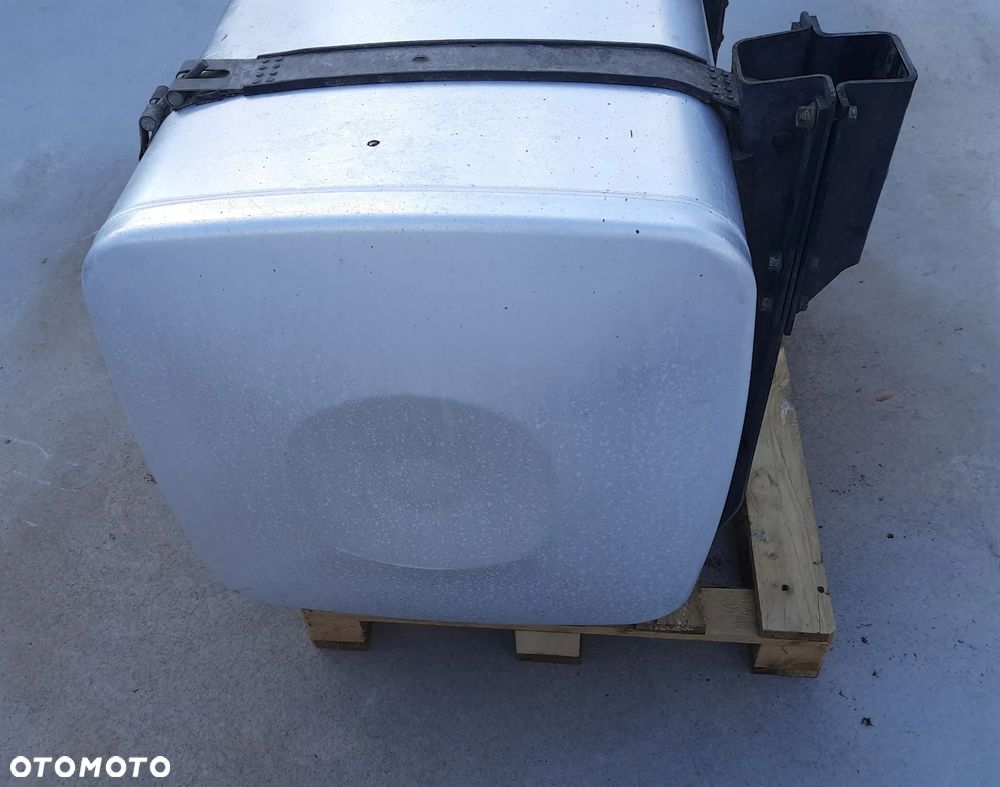 # MAN TGX EURO 6 E6 ZBIORNIK PALIWA 580L 81.12201-6737 81122016737 - 4