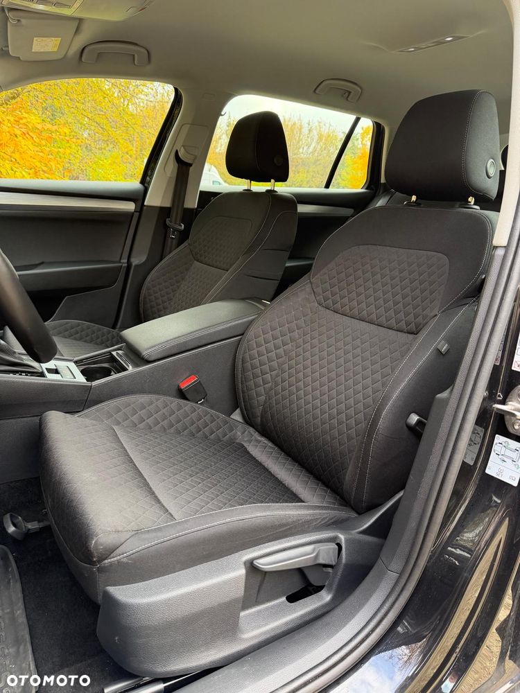Skoda Superb 2.0 TDI SCR Ambition DSG - 9