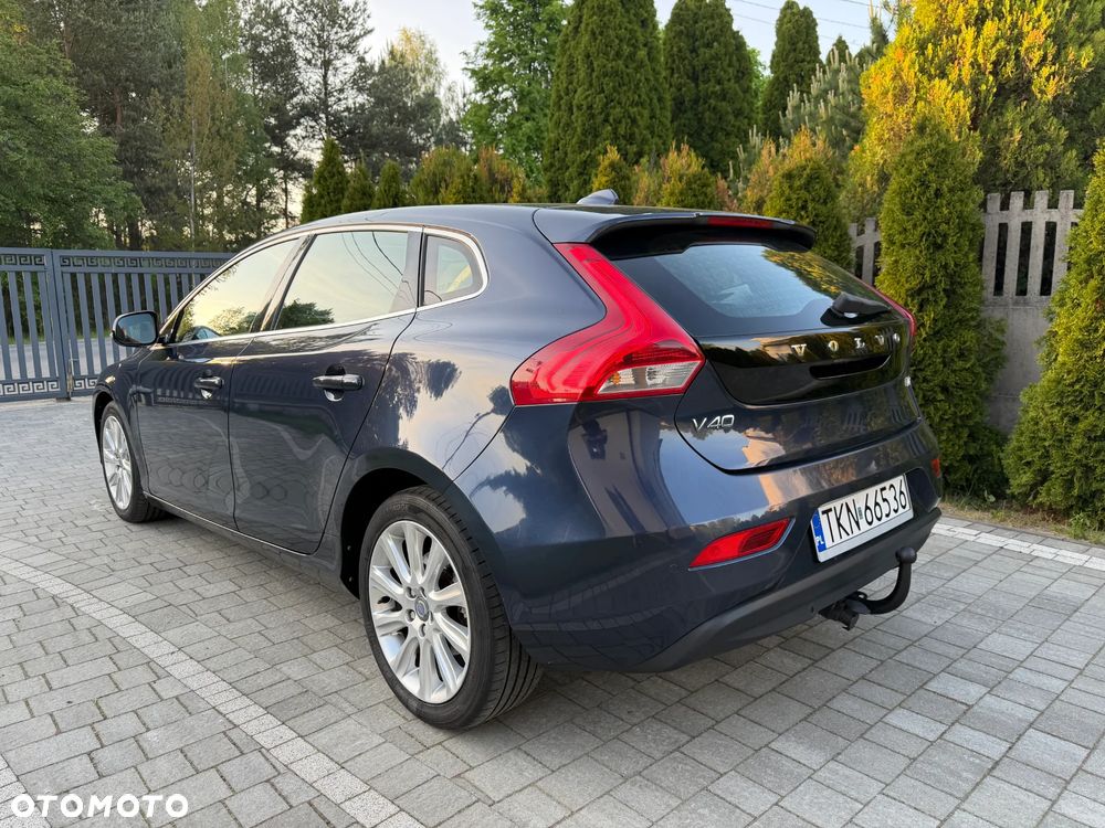 Volvo V40 D2 Momentum - 9