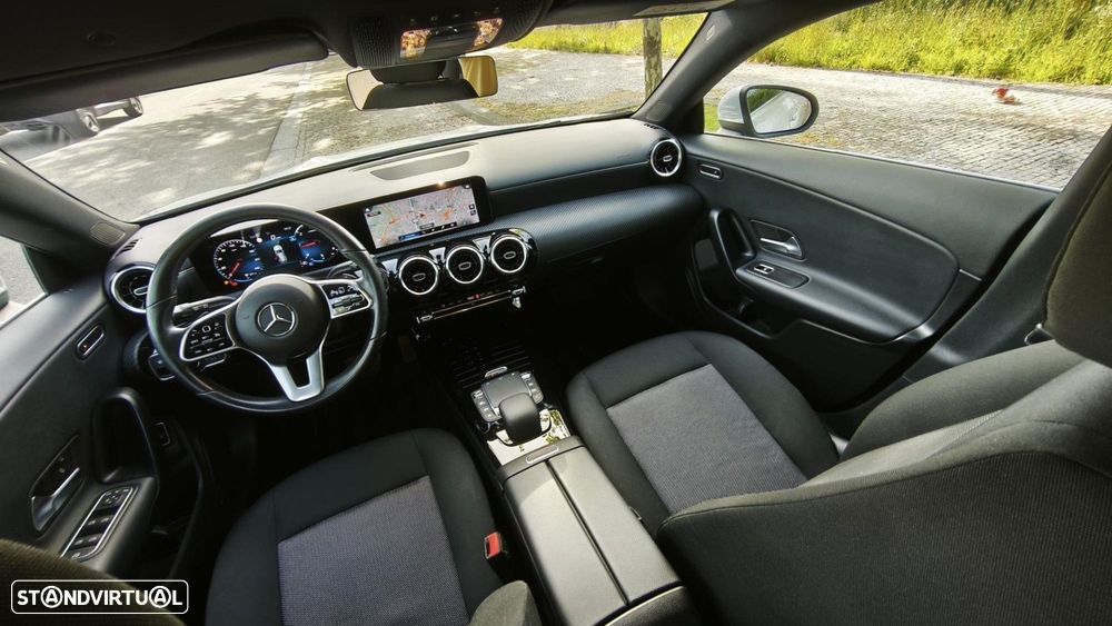 Mercedes-Benz CLA 180 d Shooting Brake Business Solutions Aut. - 31