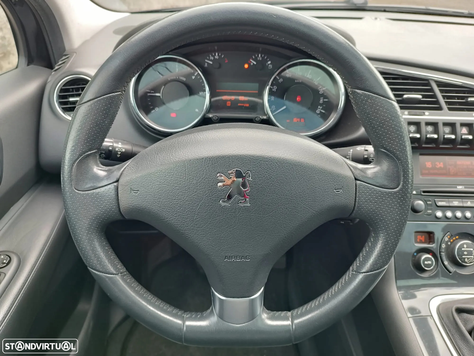 Peugeot 3008 1.6 HDi Executive - 17