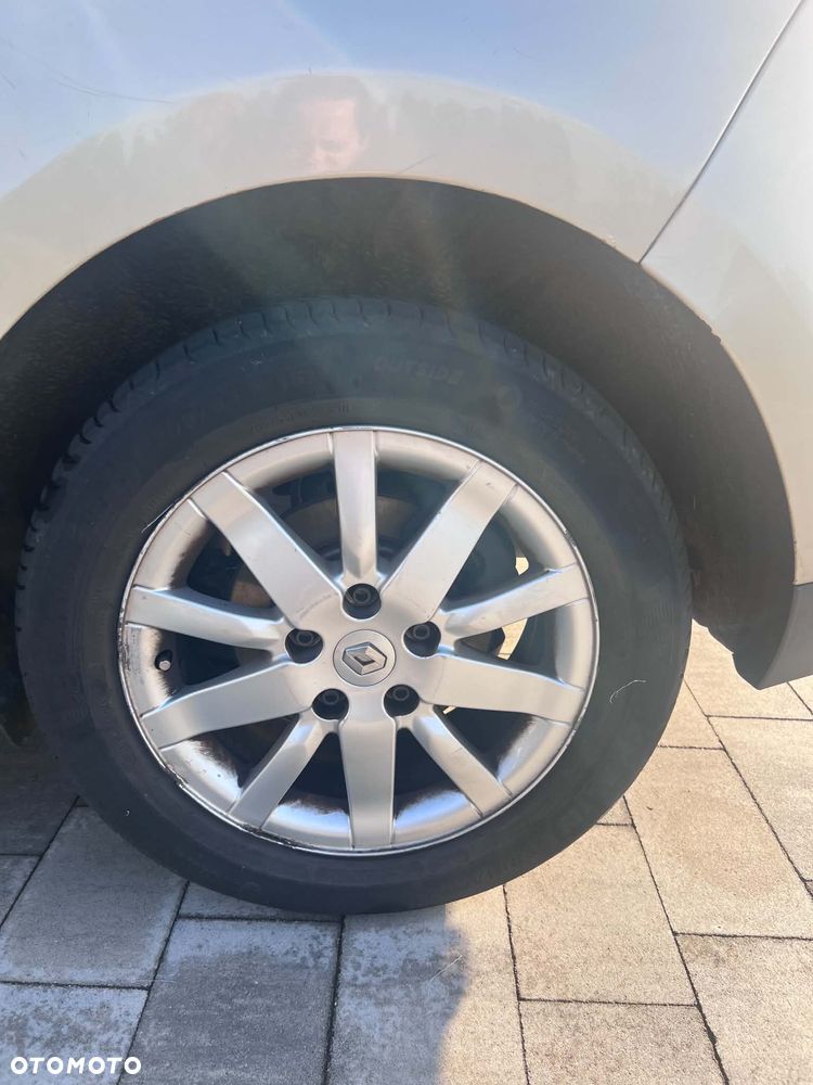 Renault Scenic - 9