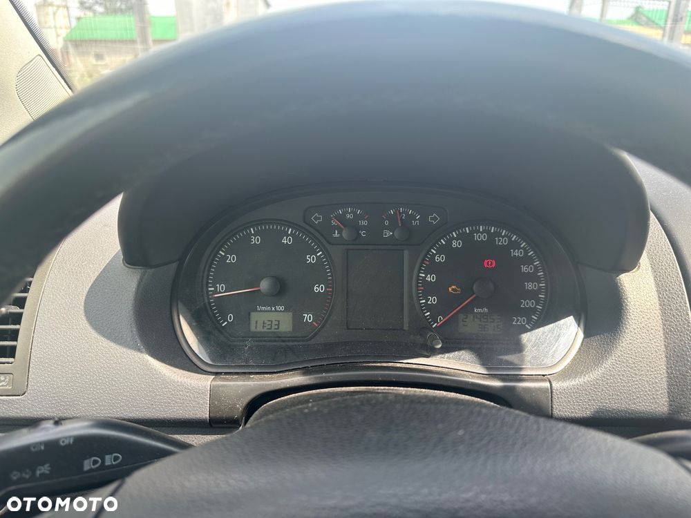 Volkswagen Polo 1.4 16V Comfortline - 8