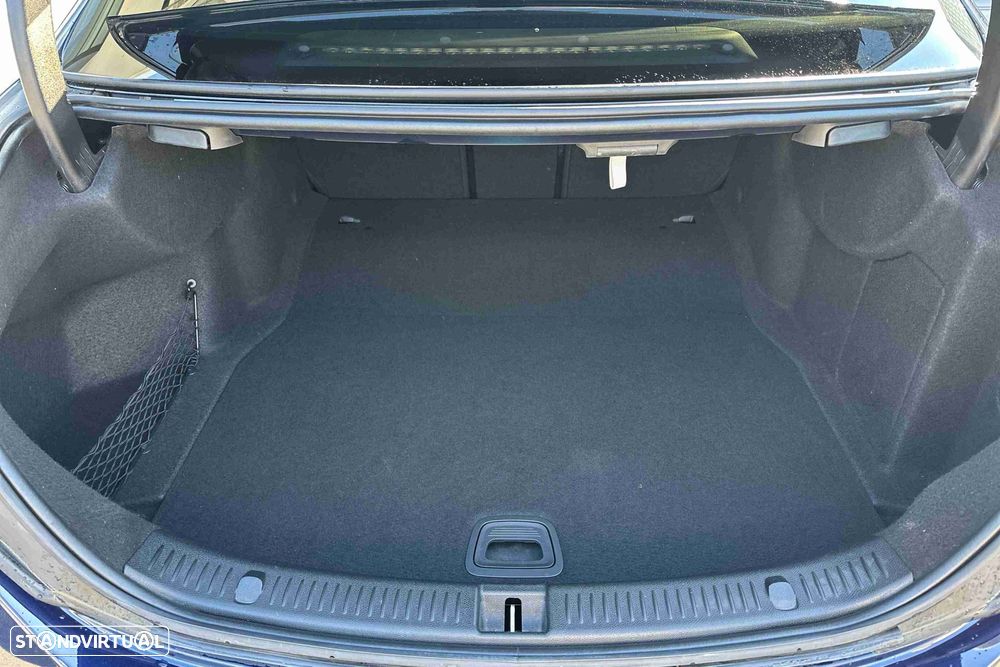 Mercedes-Benz E 220 d Avantgarde - 11