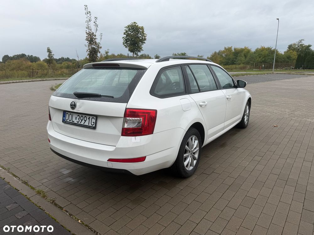 Skoda Octavia 1.6 TDI Style - 8