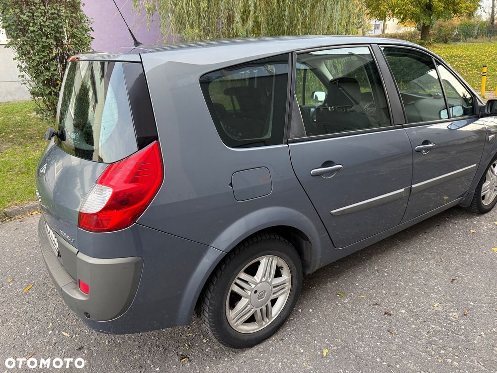Renault Grand Scenic Gr 2.0 16V Emotion - 10