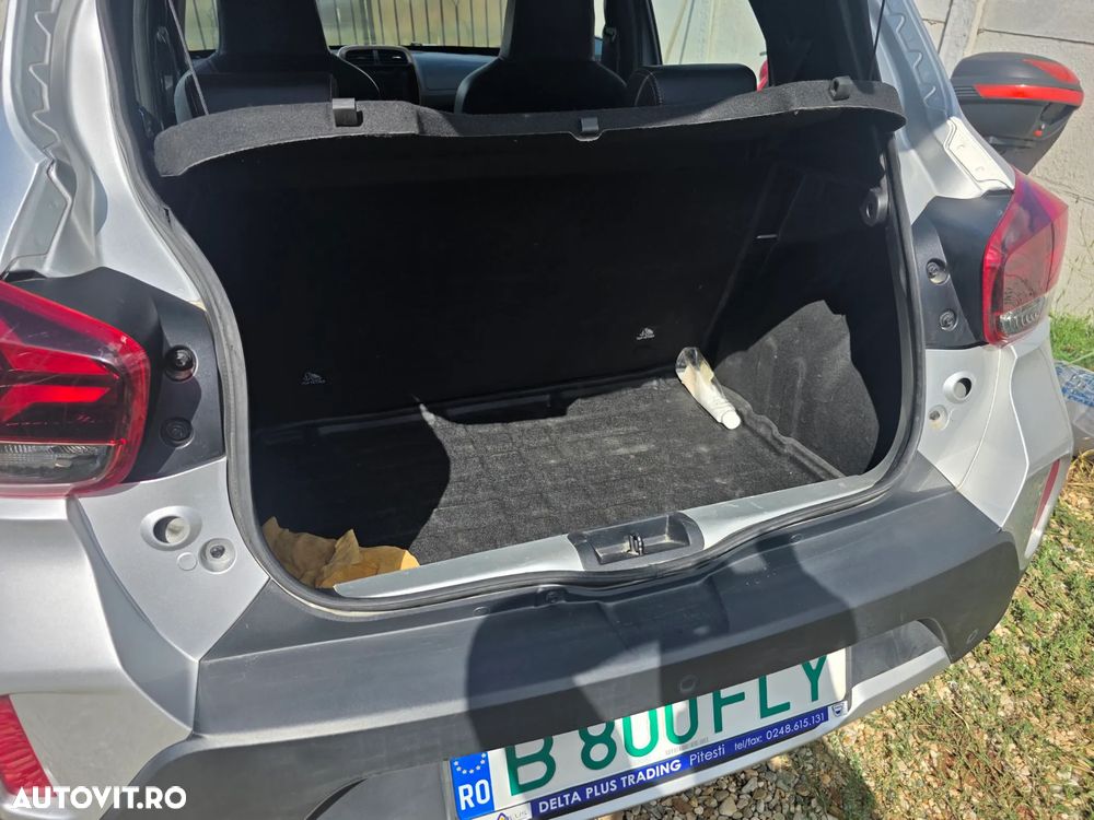 Dacia Spring Expression - 12
