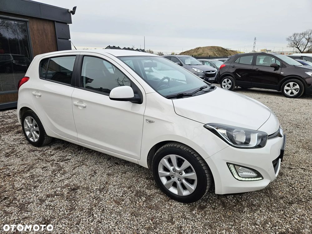 Hyundai i20 1.2 Trend - 10