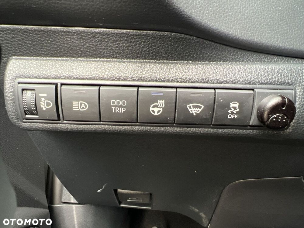 Toyota Corolla 1.8 Hybrid Style - 22