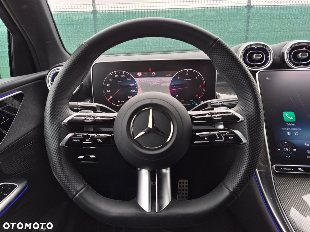Mercedes-Benz GLC - 22