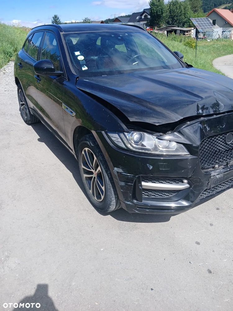 Jaguar F-Pace 20d R-Sport - 2