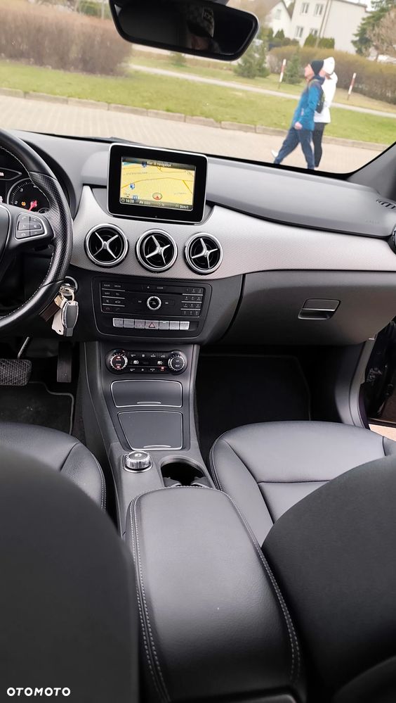 Mercedes-Benz Klasa B 200 d 7G-DCT UrbanStyle Edition - 7