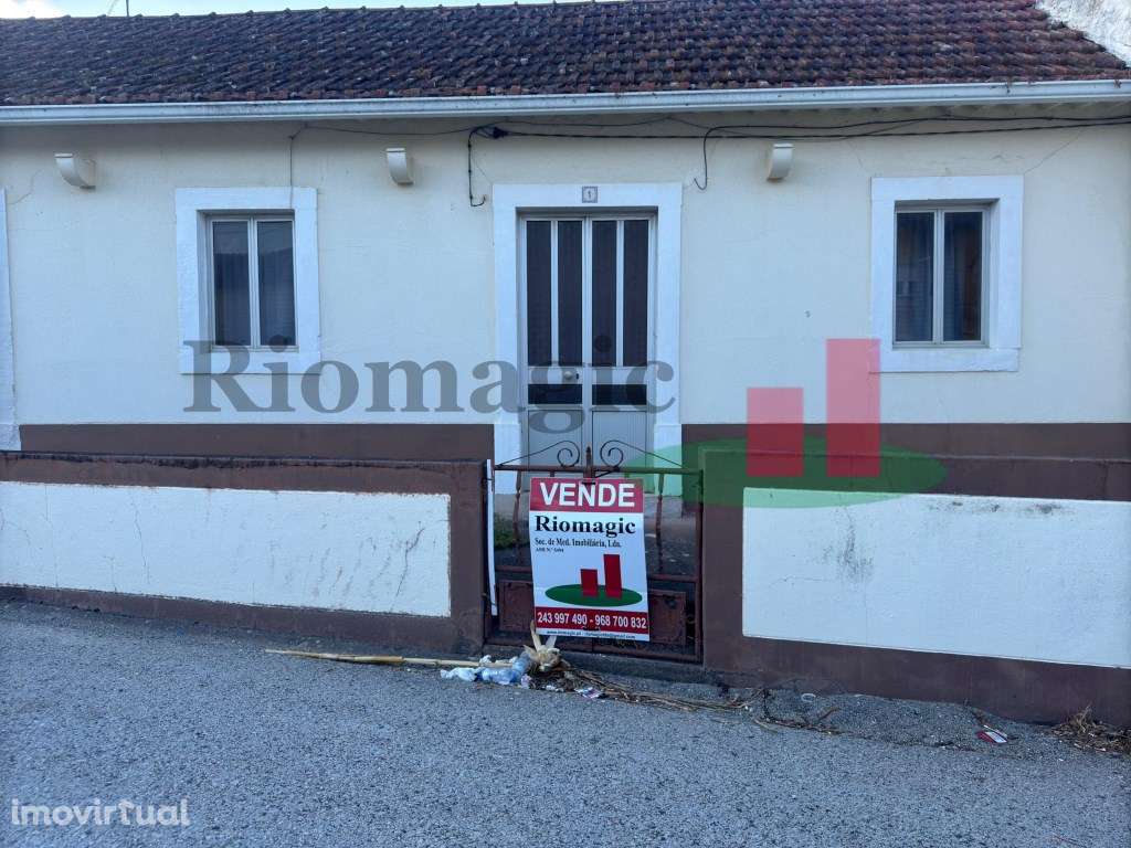 Moradia T3 Alcobertas Rio Maior ***RIOMAGIC*** ACEITAM-SE PROPOSTAS - Grande imagem: 4/60