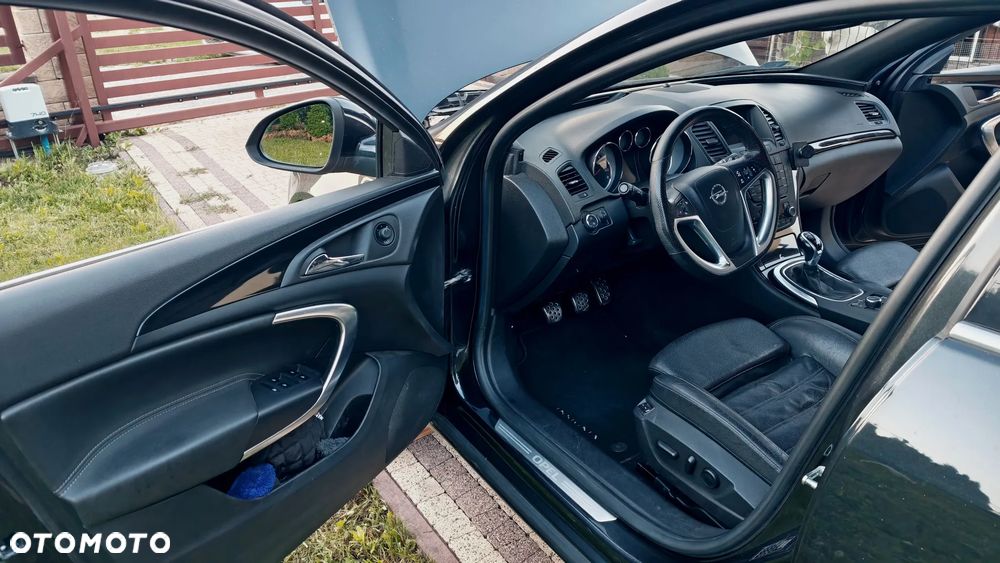 Opel Insignia 2.0 T Cosmo - 9