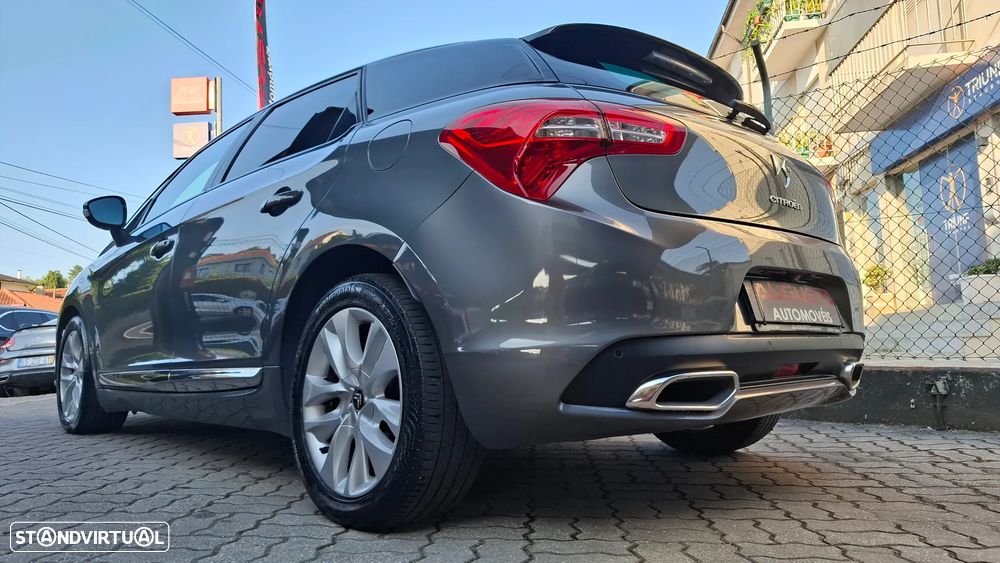 Citroën DS5 e-HDi 110 EGS6 SoChic - 18
