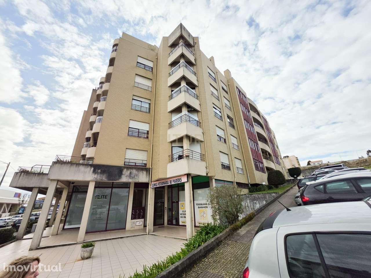 Apartamento T3 no Centro de Paredes – Espaço, Conforto e Localização P - Grande imagem: 2/29