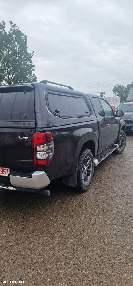 Mitsubishi L200 Double Cab 2.2 DI-D M/T Instyle - 16