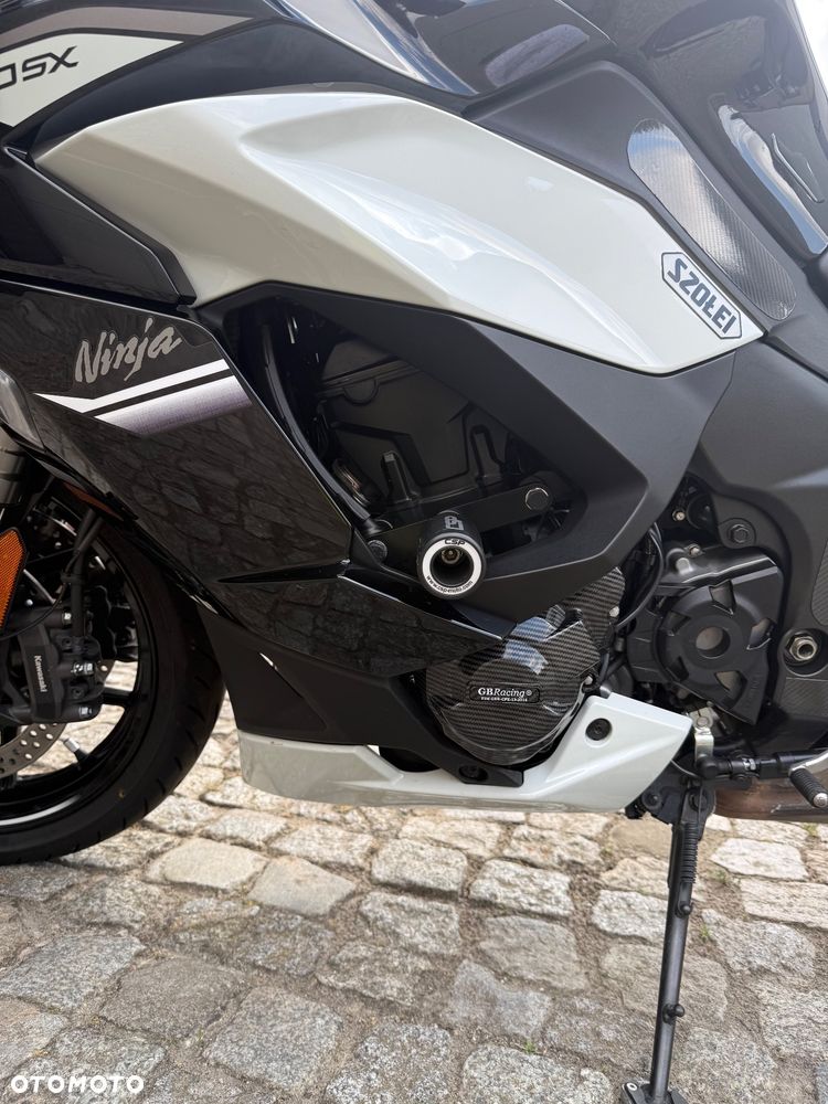Kawasaki Ninja 1000 SX - 5