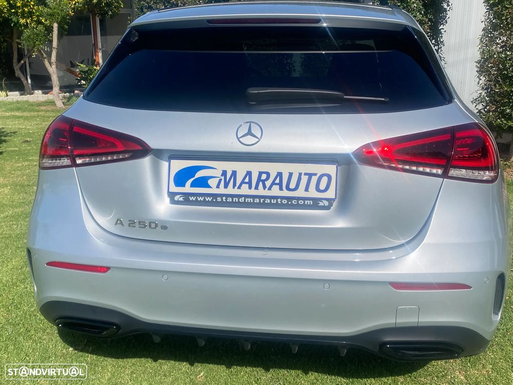 Mercedes-Benz A 250 e AMG Line - 14