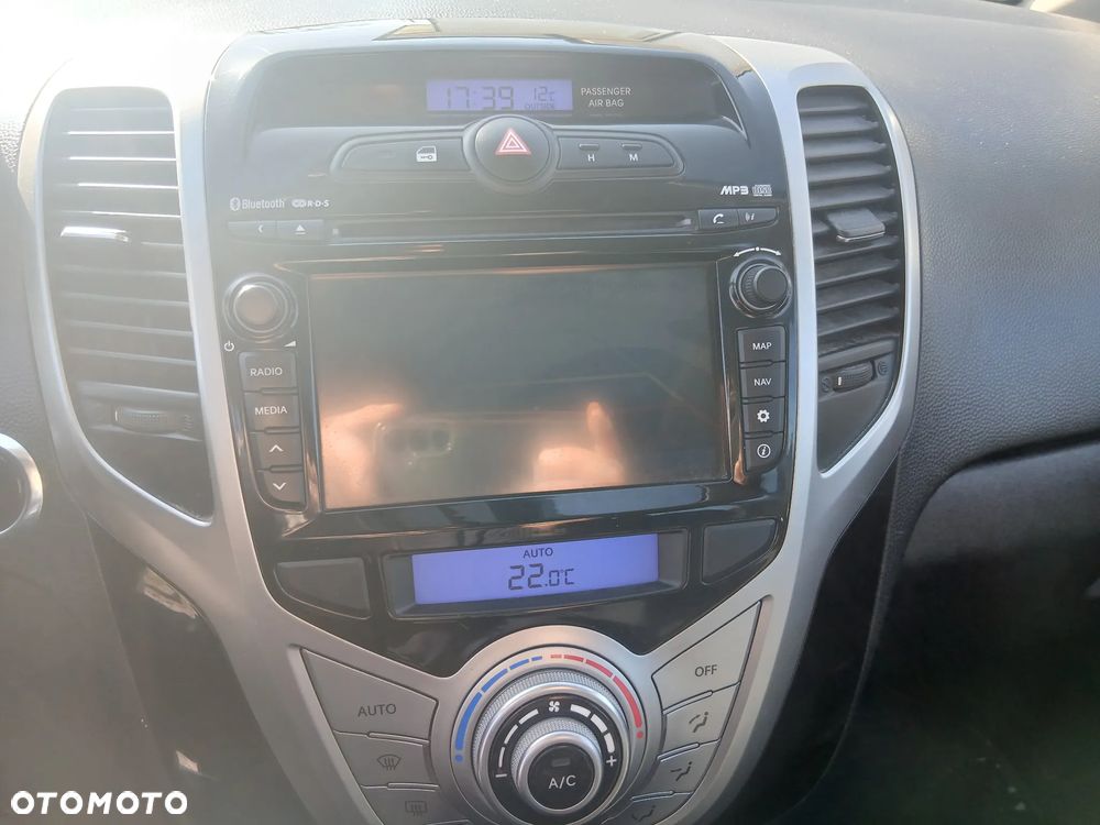 Hyundai ix20 1.6 CRDi blue YES Gold - 13