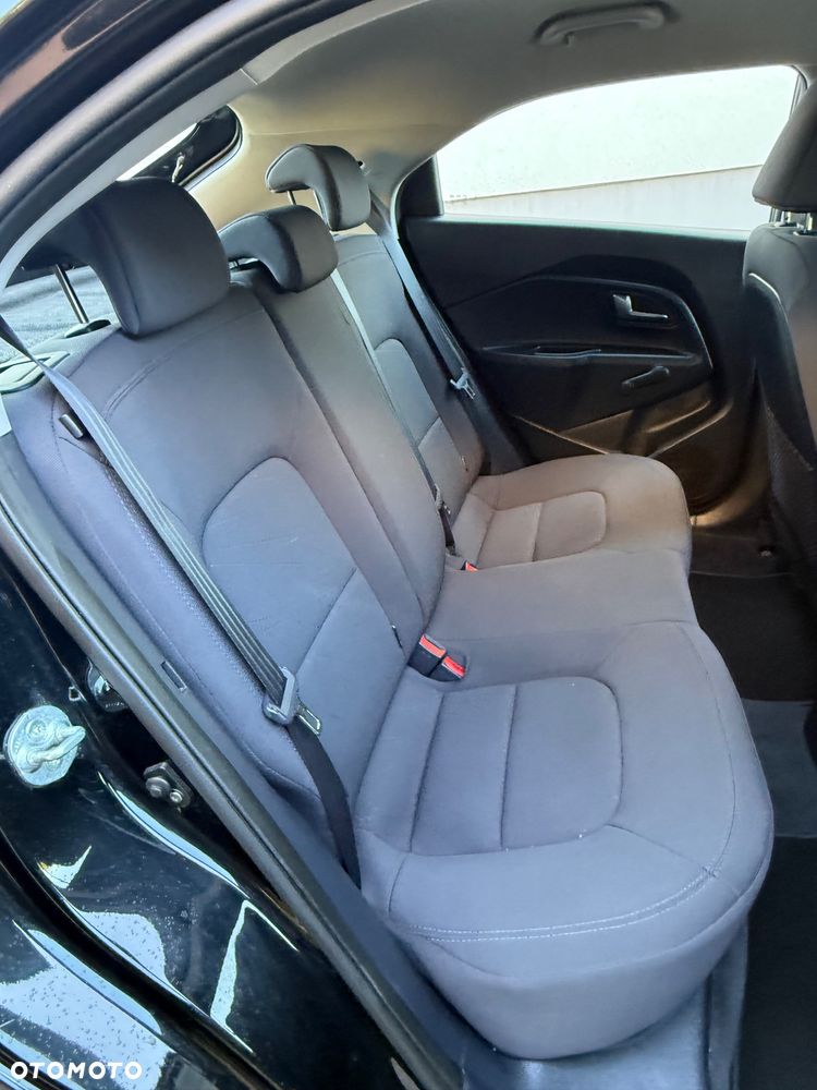 Kia Rio 1.4 Spirit - 12