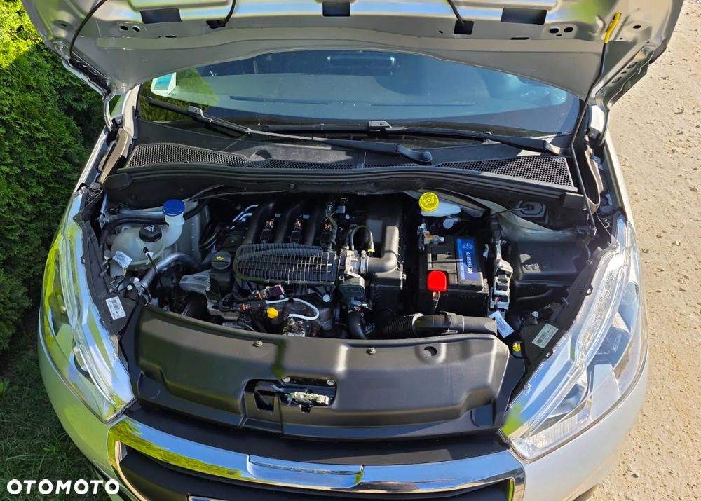 Peugeot 208 - 20