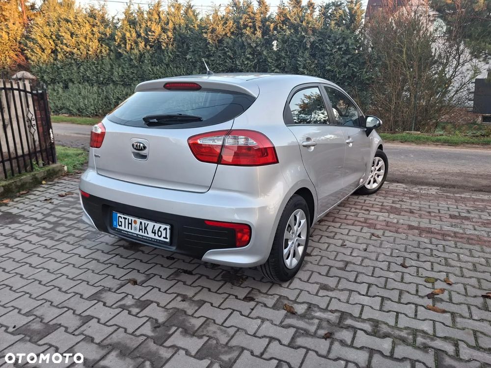 Kia Rio 1.2 Dream-Team Edition - 4