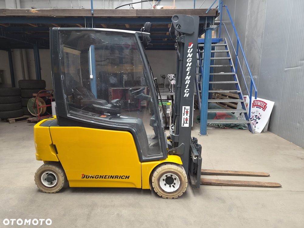 Jungheinrich EFG 320 - 1