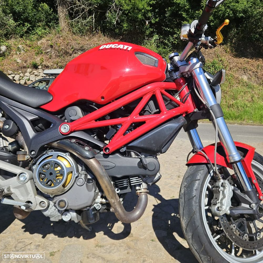 Ducati Monster 1100 - 3