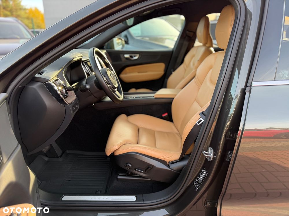 Volvo XC 60 D4 Inscription - 9