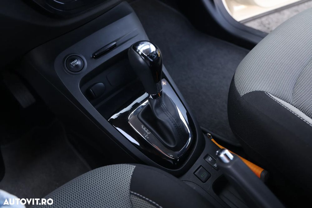 Renault Captur dCi 90 EDC Helly Hansen - 23