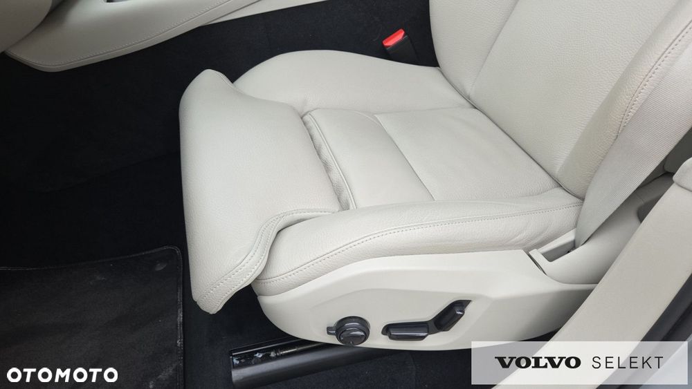 Volvo XC 90 B5 D AWD Plus Bright 7os - 22
