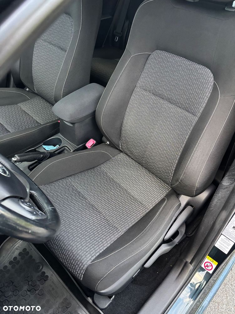 Toyota Auris 1.8 HSD Prestige NAVI - 25