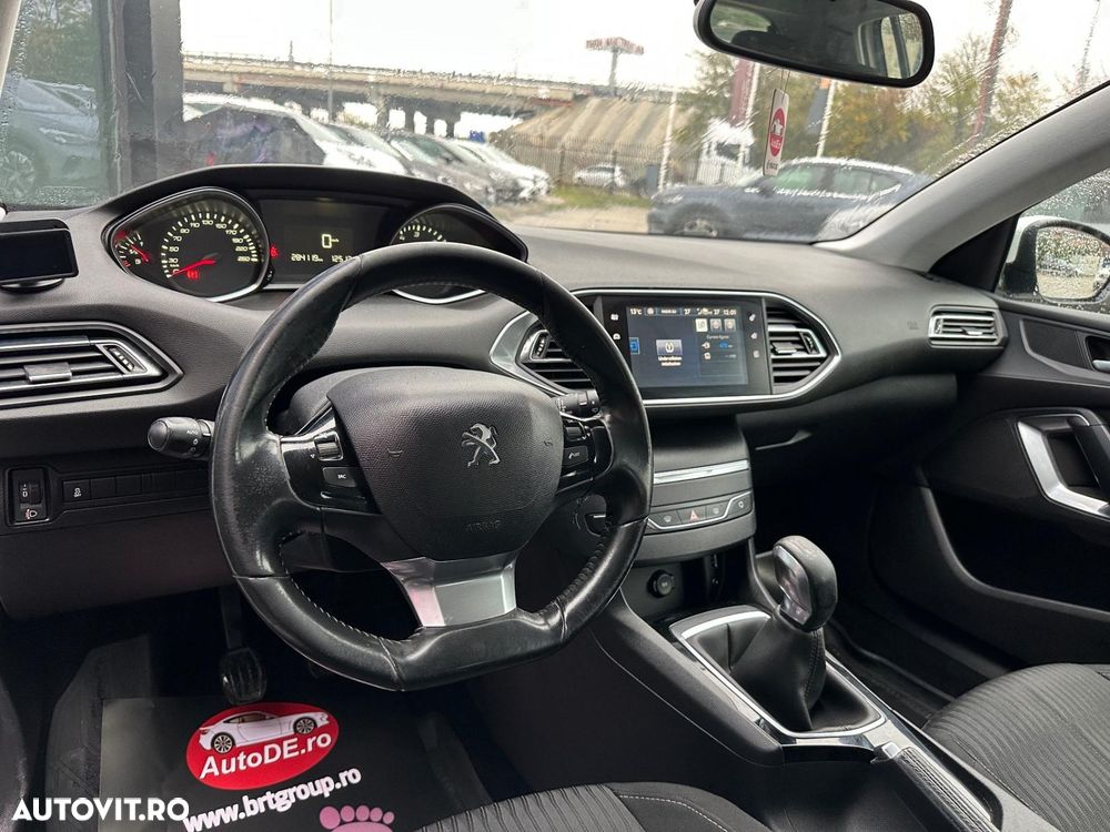 Peugeot 308 2014 photo 5