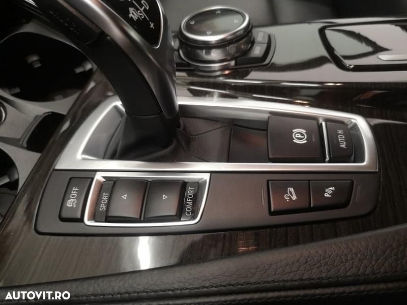 BMW Seria 5 525d xDrive Aut. Luxury Line - 18