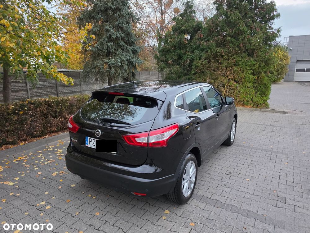 Nissan Qashqai - 2