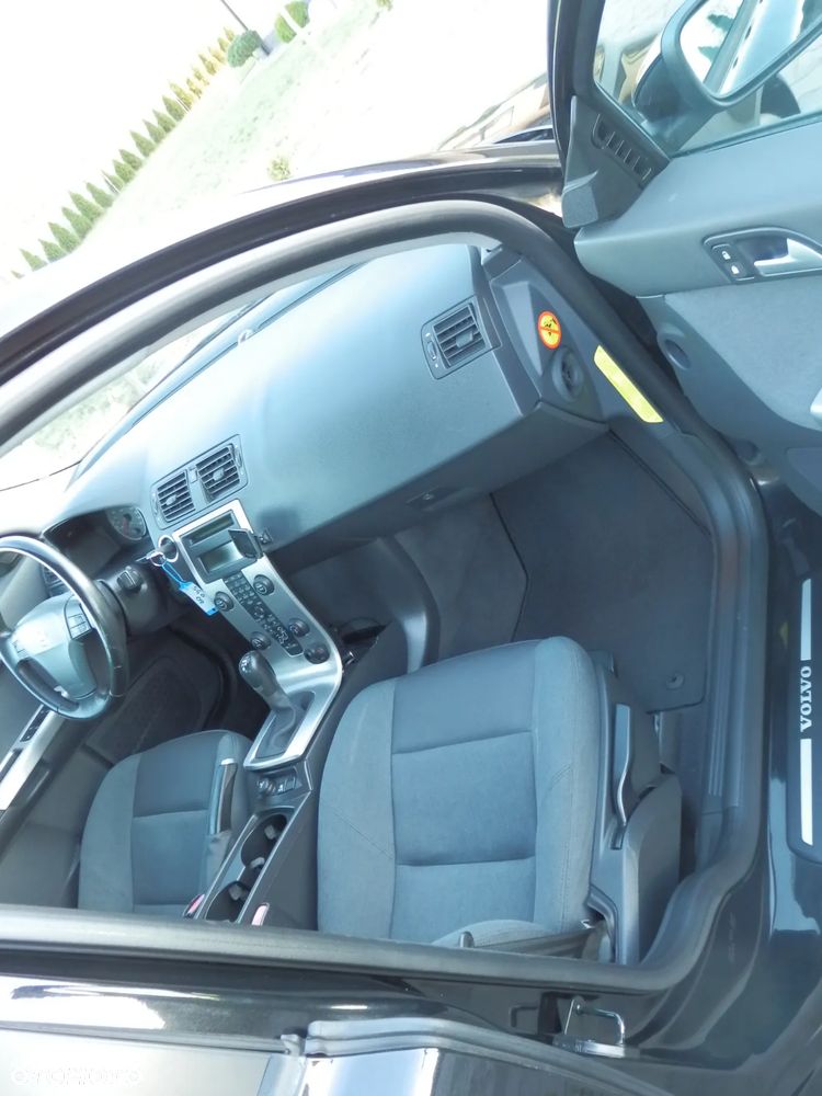 Volvo S40 2.4 Momentum - 10