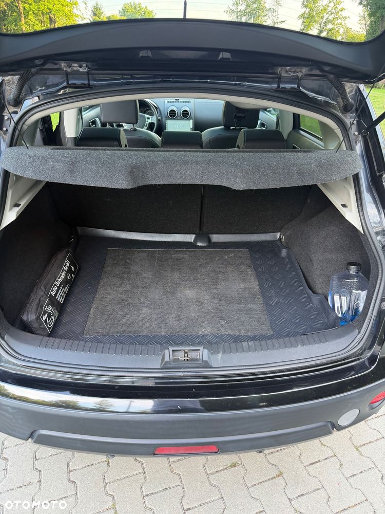Nissan Qashqai - 38