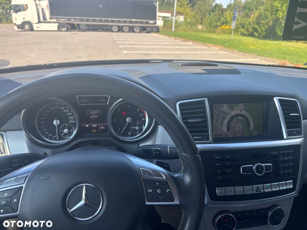 Mercedes-Benz ML - 17