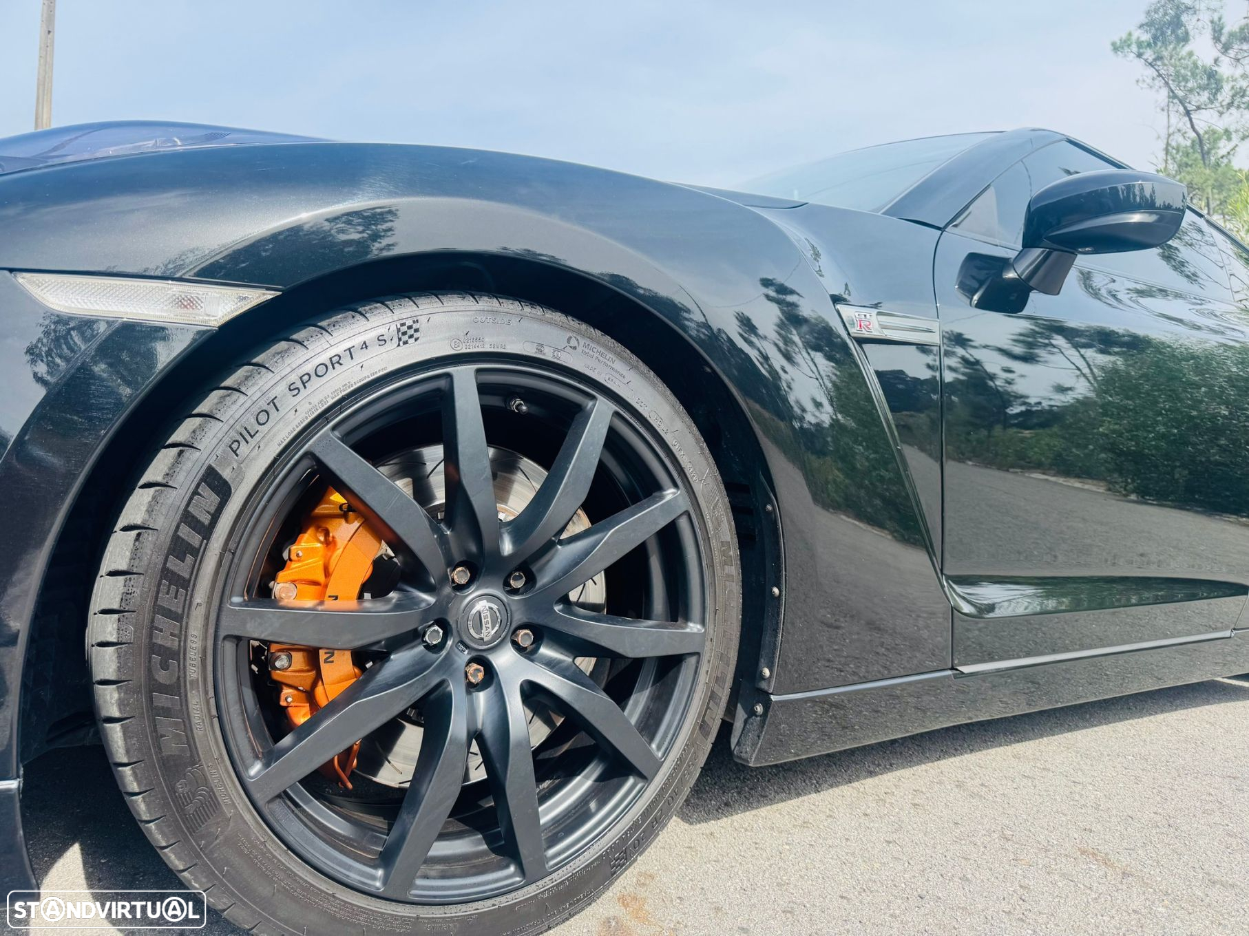 Nissan GT-R 3.8 V6 Black Edition - 5
