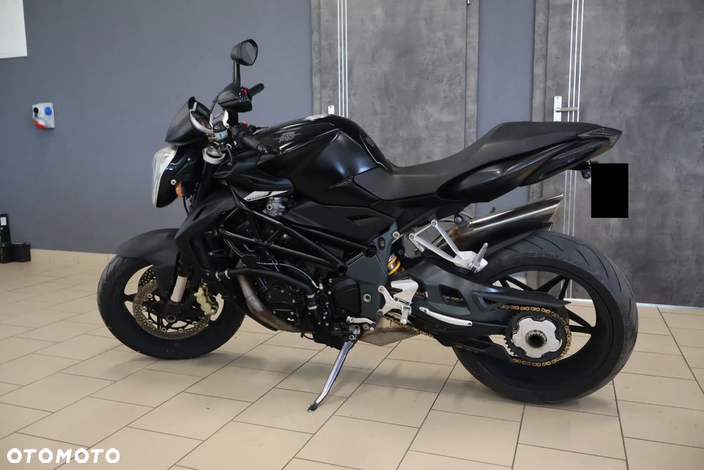 MV AGUSTA Brutale - 7