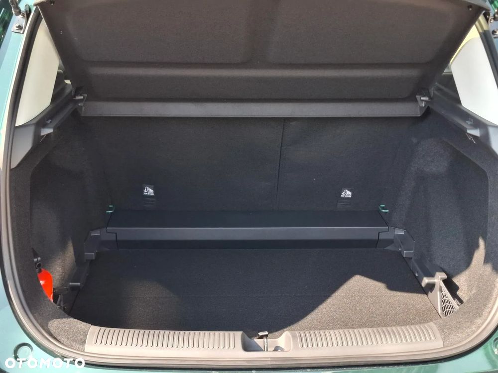 MG ZS Hybrid+ 1.5 HEV+ Exclusive - 10