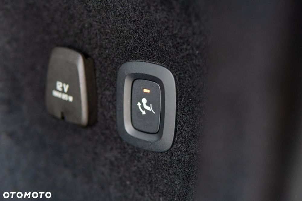 Volvo V60 Cross Country Pro B5 B AWD - 36